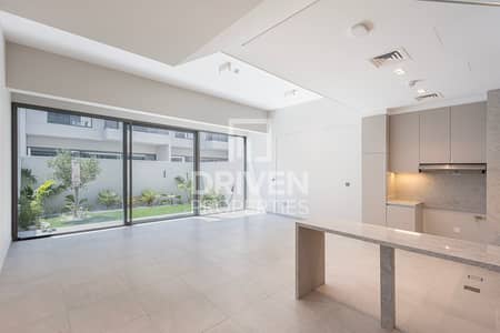 3 Bedroom Townhouse for Rent in Mohammed Bin Rashid City, Dubai - Brand New | Luxury Unit | Community View