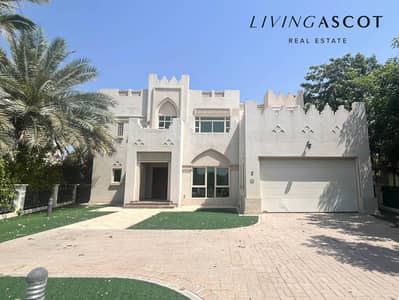 4 Bedroom Villa for Rent in Jumeirah Islands, Dubai - Ready to Move in |Spacious Layout | Pool