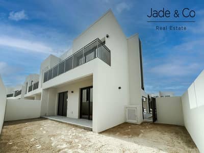 4 Bedroom Townhouse for Sale in Dubai South, Dubai - Community Expert | Spacious | Handed Over