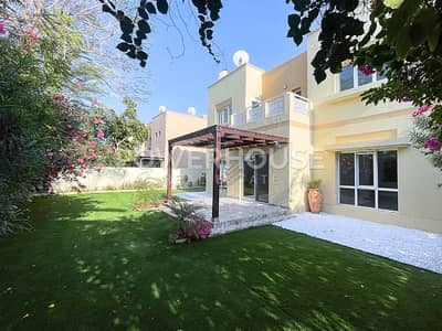 5 Bedroom Villa for Sale in The Meadows, Dubai - Full Lake View | Vacant | Single Row