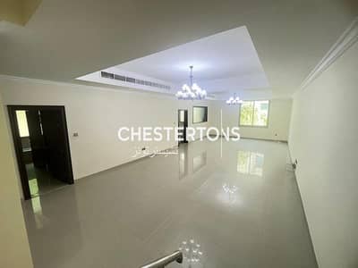 5 Bedroom Villa for Rent in Umm Al Sheif, Dubai - Spacious, Bright, Good Size Garden, Prime Location