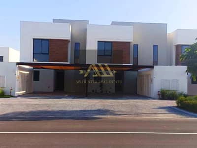 3 Bedroom Townhouse for Sale in Yas Island, Abu Dhabi - New Project (1) copy. jpg