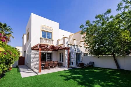3 Bedroom Villa for Sale in The Springs, Dubai - Upgraded |Type 1E|Converted to 4 BR|Lake View