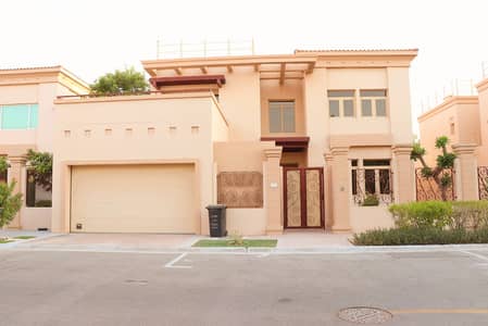 Negotiable | Direct owner | Pool Garden Golf course view Negotiable | Direct owner | Pool Garden Golf course view