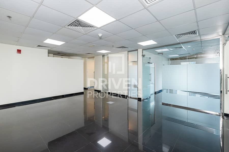 Spacious and Bright Office | DED License Spacious and Bright Office | DED License