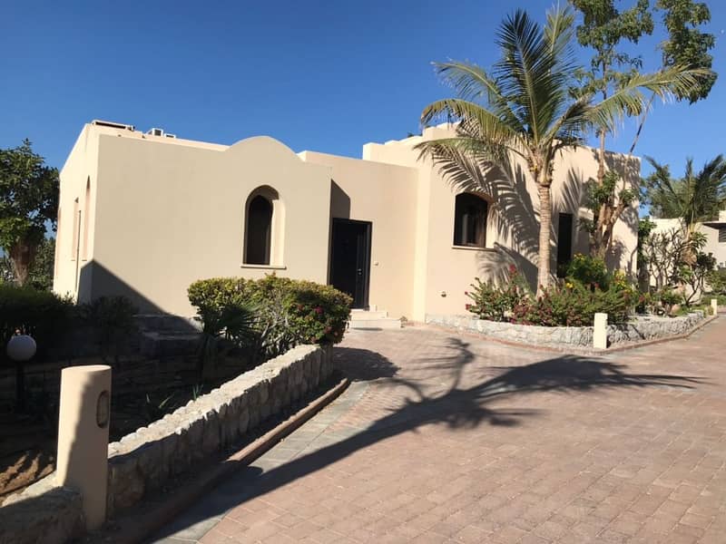 Luxury 2BR Villa with Fabulous Beachfront for Rent  in Cove Rotana