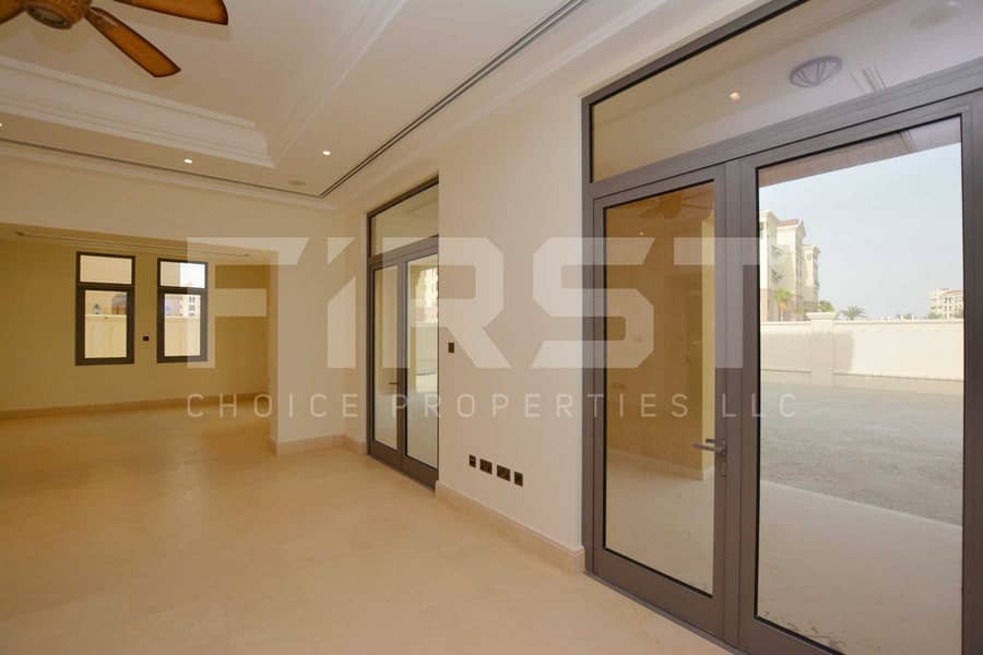 8 Internal Photo of Delux 5 Bedroom Villa in Saadiyat Beach Villas Saadiyat Island Abu Dhabi UAE (27). jpg
