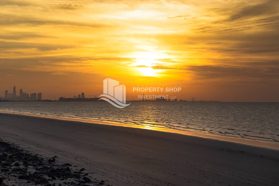 11 abu-dhabi-saadiyat-island-hidd-al-saadiyat-beach-mansion-sunset-view (2). JPG