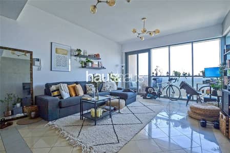 1 Bedroom Apartment for Sale in The Views, Dubai - Exclusive | Large Layout | Lake view | Vacant Sept