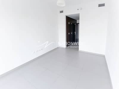 3 Bedroom Flat for Sale in Al Reem Island, Abu Dhabi - Well Maintained| Sea View| Cozy Living|Prime Area