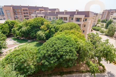 2 Bedroom Apartment for Rent in Motor City, Dubai - Elegant 2BR | Garden View | 2 Parking and Storage