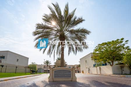 5 Bedroom Villa for Sale in Al Reef, Abu Dhabi - Spacious| Well-Maintained 5BR| Close to Amenities