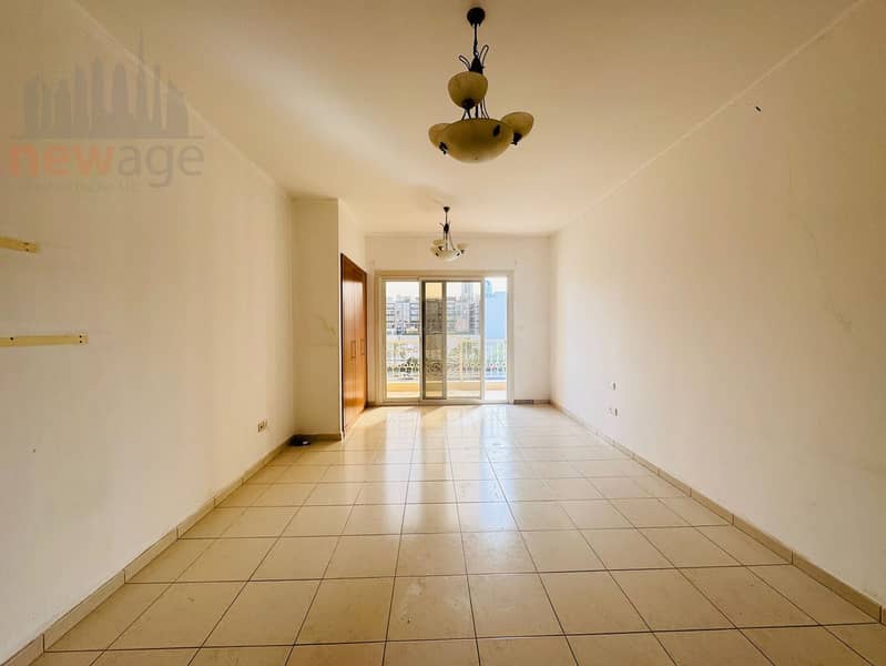 Spacious Layout Studio | Well Maintained | parking