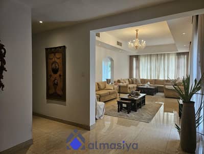 Fully Furnished | Upgraded | Close to Pool