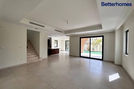 Type 16 | Back to Back | Closed Kitchen | 5 Bed+M