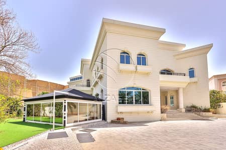 7 Bedroom Villa for Sale in Al Karamah, Abu Dhabi - 021A5945 - Copy. jpg