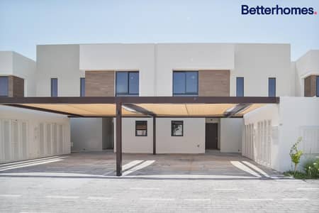 3 Bedroom Townhouse for Rent in Yas Island, Abu Dhabi - Joyful | Backyard to Playground Access | Rare Single Row