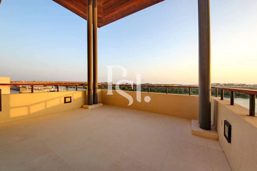 3 al-qum-resort-abu-dhabi-balcony (2). jpg