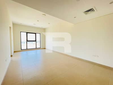 3 Bedroom Townhouse for Sale in International City, Dubai - Elegant  | 3 Bedroom Townhouse | Single Row