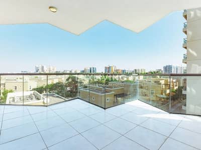 2 Bedroom Flat for Sale in Dubai Silicon Oasis (DSO), Dubai - Huge 2BR | Large Terrace with Open View | VOT