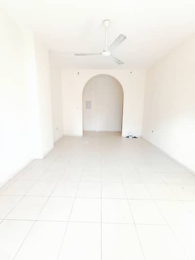 2 Cпальни Апартаменты в аренду в Абу Шагара, Шарджа - IMG_20240427_022857. jpg