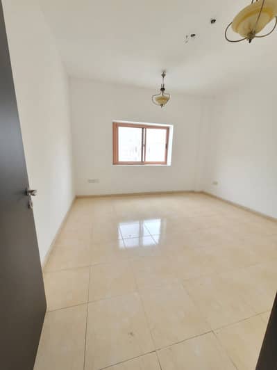 1 Bedroom Apartment for Rent in Bu Daniq, Sharjah - BRAND NEW BUILDING! ONE BHK FULLY SUN LIGHT CENTRAL AC22K IN BU DANIQ