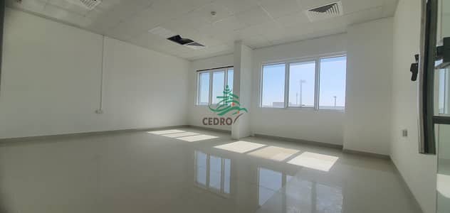 Office for Rent in Mussafah, Abu Dhabi - 20240115_122925. jpg