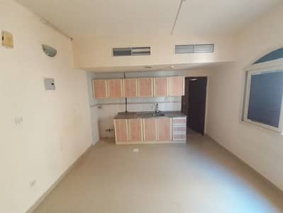 Studio for Rent in Muwaileh, Sharjah - Chepest Bright Studio For Rent Near Lulu Hypermarket