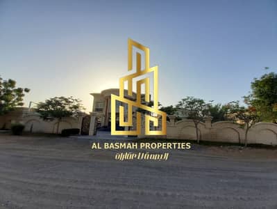 5 Bedroom Villa for Sale in Al Gharayen, Sharjah - 1fbc2578-d8c5-4a27-b789-87a4965ee9e1. jpg