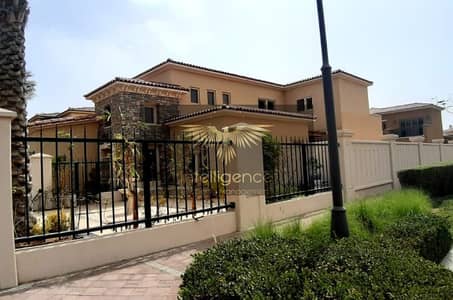GREAT OFFER! 4BR+M Villa w/ Big Backyard GREAT OFFER! 4BR+M Villa w/ Big Backyard