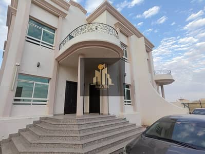 4 BED AND MAIID ROOM VILLA AVAILABLE FOR RENT IN MBZ CITY