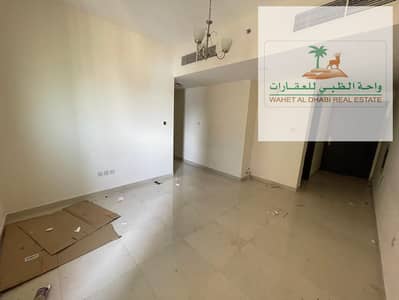Apartments_for_annual_rent_in_Sharjah  One rooms and a hall, area Al Qasba