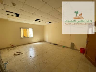 Studio for annual rent in Sharjah Muwaileh, large areas, open view, excellent finishing, easy exit to Dubai, close to all services