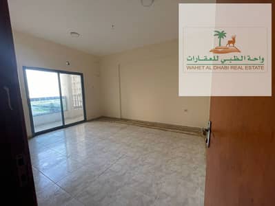 The most beautiful apartment in Al Majaz for annual rent, two rooms and a hall with a balcony Sea view - wall cabinets