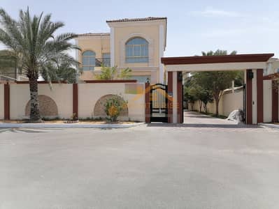 Nice 5 BR villa with Maid room, Majlis, 2 Living Hall, Yard - MBZ city