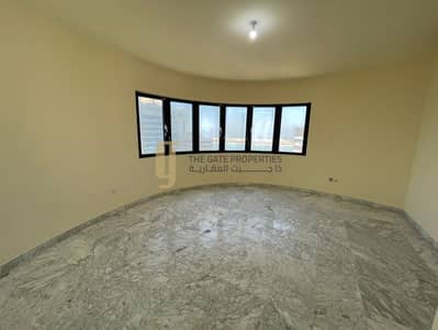 فلیٹ 2 غرفة نوم للايجار في شارع الكورنيش، أبوظبي - WhatsApp Image 2024-04-28 at 10.45. 10 PM (1). jpeg