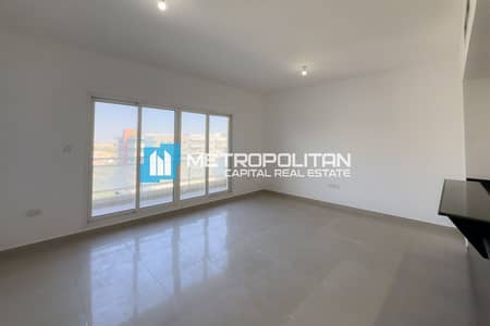 1 Bedroom Flat for Sale in Al Reef, Abu Dhabi - Reef Square View| Type A | Rented | Full Amenities