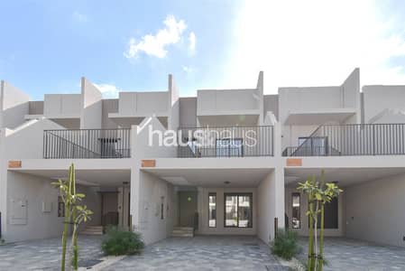 2 Bedroom Villa for Rent in Mohammed Bin Rashid City, Dubai - Brand New | 2 Bed + Maids | Available Now