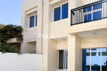 3 Bedroom Townhouse for Rent in DAMAC Hills 2 (Akoya by DAMAC), Dubai - Middle unit | Unfurnished | Garden