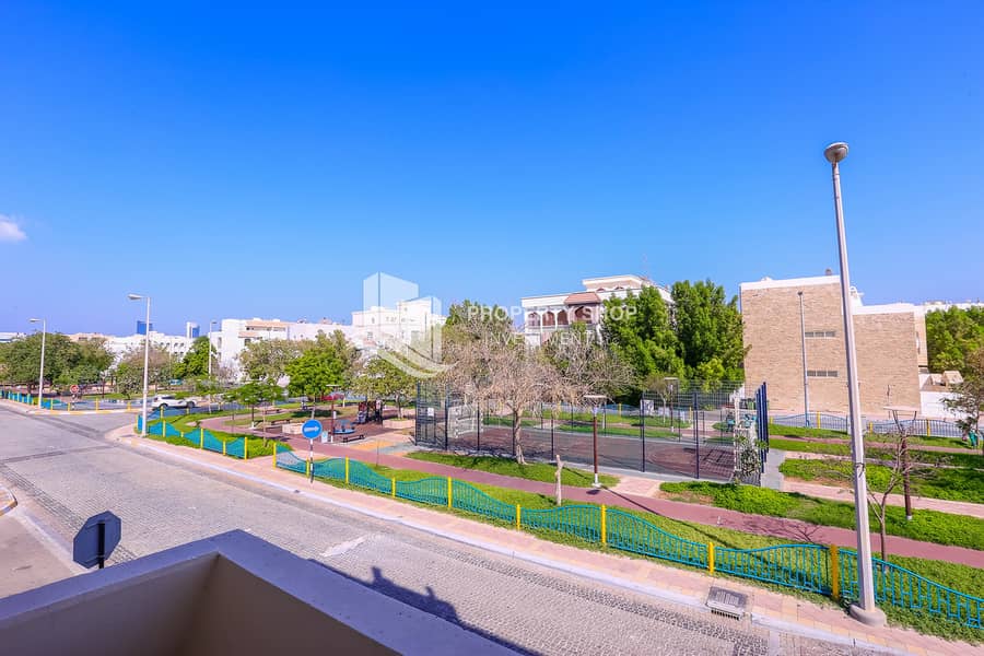 10 7-bedroom-villa-abu-dhabi-al-muroor-area-community-park-1. JPG