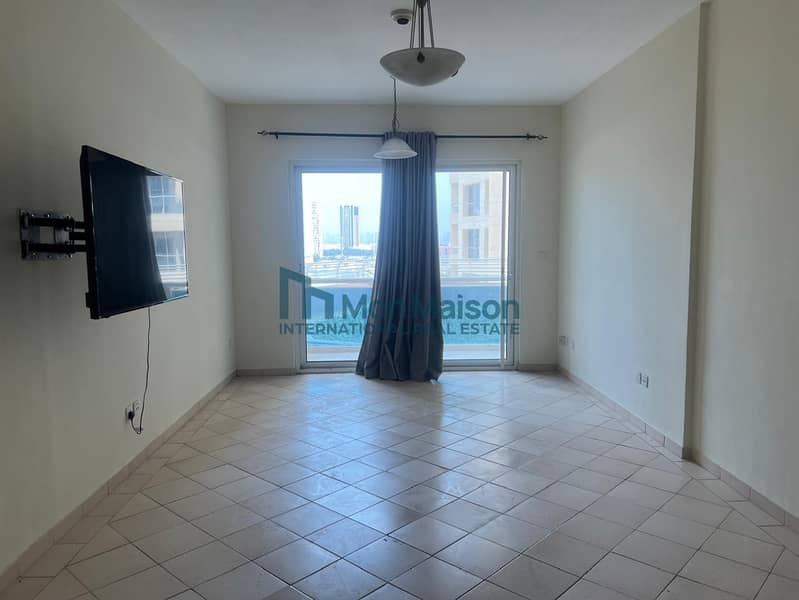 Spacious Studio | Balcony | With Parking Space