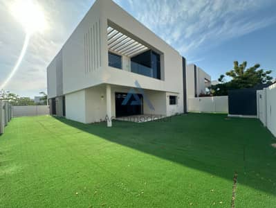 5 Bedroom Villa Compound for Rent in Yas Island, Abu Dhabi - IMG-20240429-WA0235. jpg
