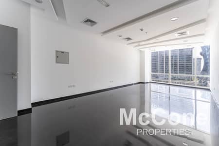 Office for Rent in Business Bay, Dubai - Vacant | Newly Renovated | Unfurnished