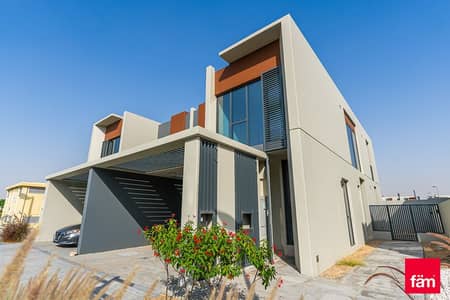 4 Bedroom Villa for Rent in Dubailand, Dubai - Single Row | Corner Unit | Near Swimming Pool