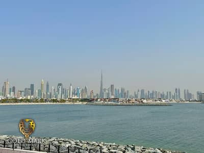 5 Bedroom Townhouse for Rent in Jumeirah, Dubai - Extended Plot | Full Sea View | Vacant Now