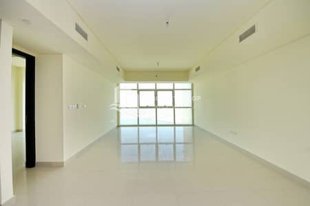 شقة 1 غرفة نوم للايجار في جزيرة الريم، أبوظبي - 1-bedroom-apartment-abu-dhabi-al-reem-island-marina-square-tala-tower-living-area. JPG