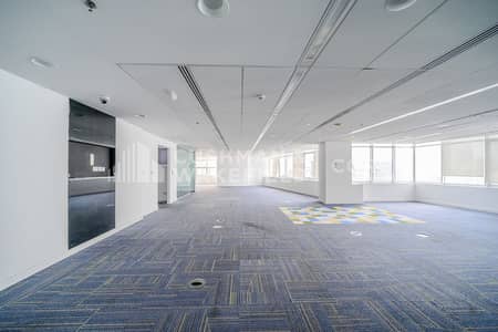 Office for Rent in Jumeirah Lake Towers (JLT), Dubai - Fully Fitted Office with Partitions | High Floor