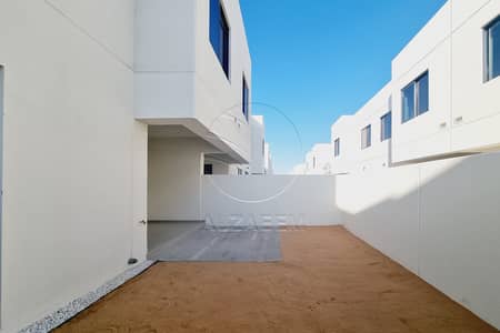 تاون هاوس 3 غرف نوم للايجار في جزيرة ياس، أبوظبي - WhatsApp Image 2024-01-10 at 11.32. 34 AM (1). jpg