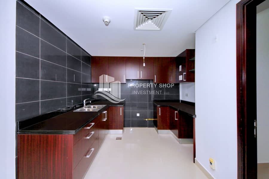 6 3-br-apartment-abu-dhabi-al-reem-island-marina-square-al-durrah-kitchen. JPG