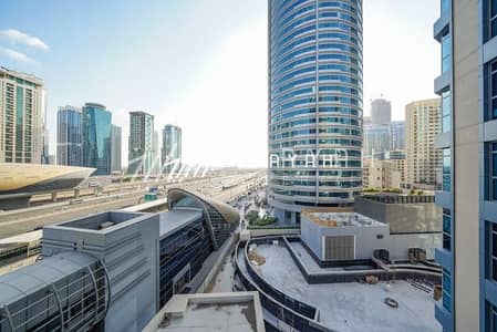 UPGRADED 1BR|Vacant|Next to JLT Metro
